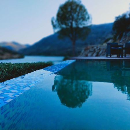 トーレ・デ・モンコルヴォ Quinta Do Rijoヴィラ エクステリア 写真